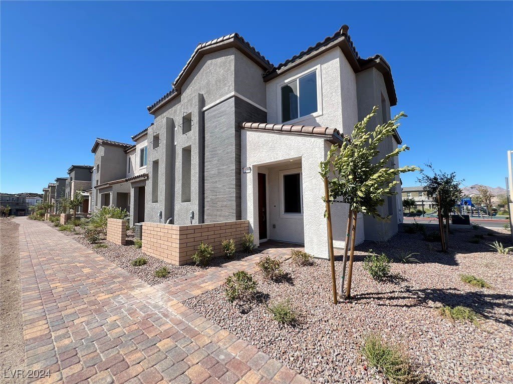 235 Krameria Ave Avenue