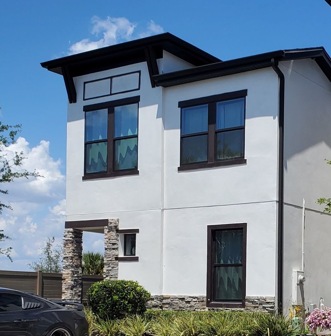 Spacious and Modern 4 Bedroom 3 Bathroom Home in Davenport FL.