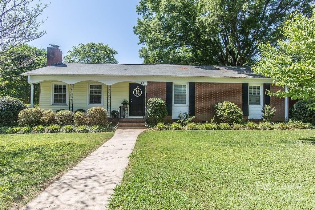 420 Seneca Place