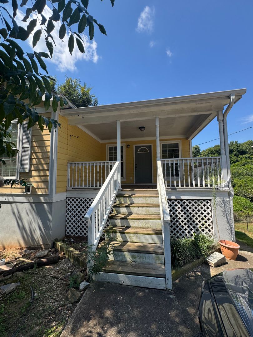 189 Marlin Street - Available NOW!