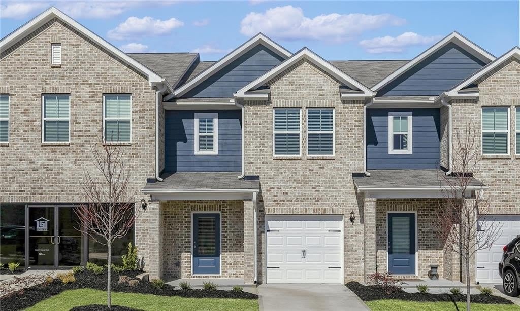 3983 Hidden River Lane