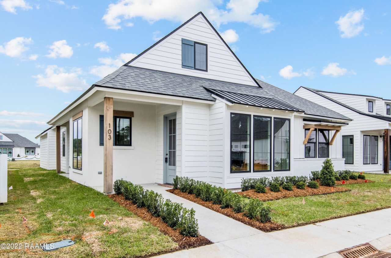 103 Wishing Well Drive