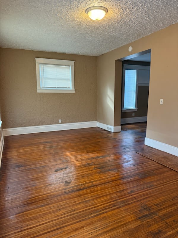 1082 West Main Street - 1