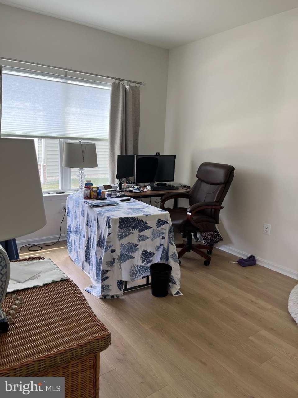 5594 TRAFALGAR Circle