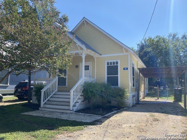 44 Fredericksburg Street