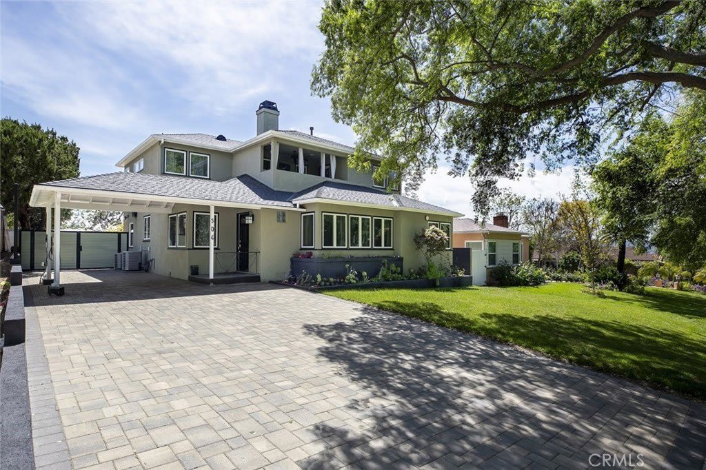 506 East Grinnell Drive