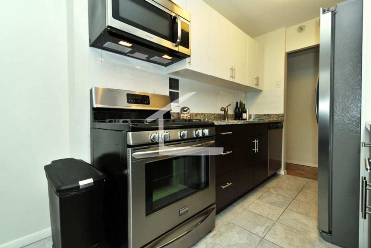 Amazing 3 Bed 1.5 Bath available 11/1