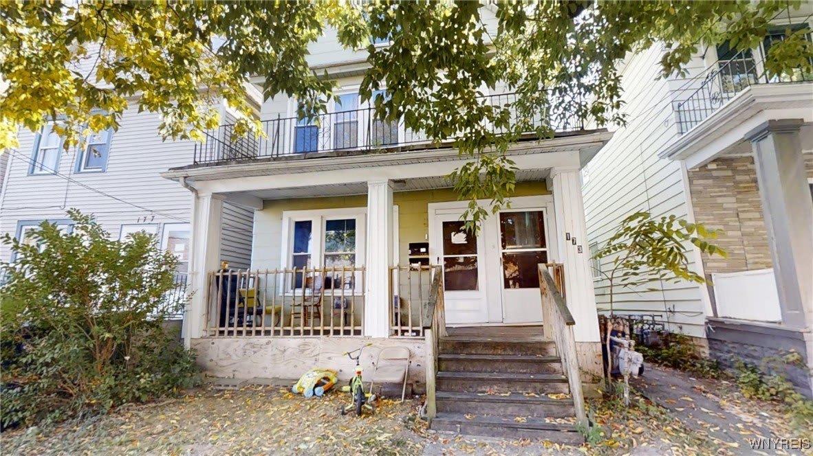 173 Grote Street unit: Upper