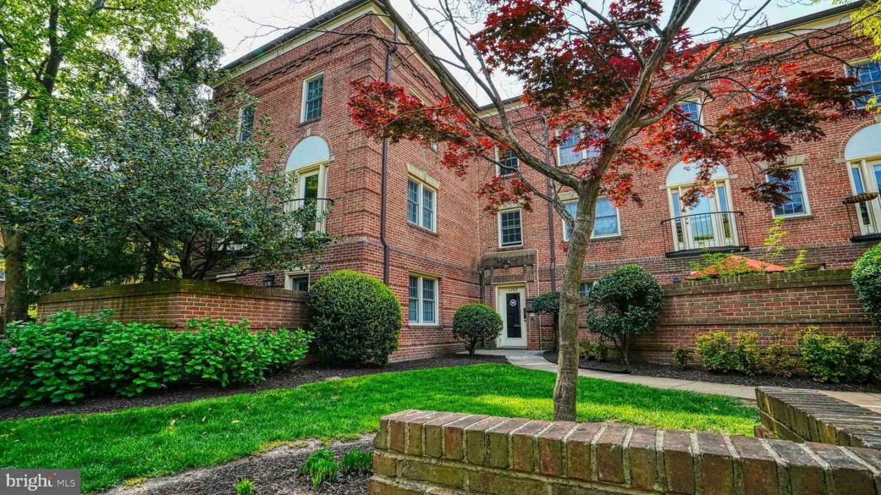 1107 N PITT ST N #2A