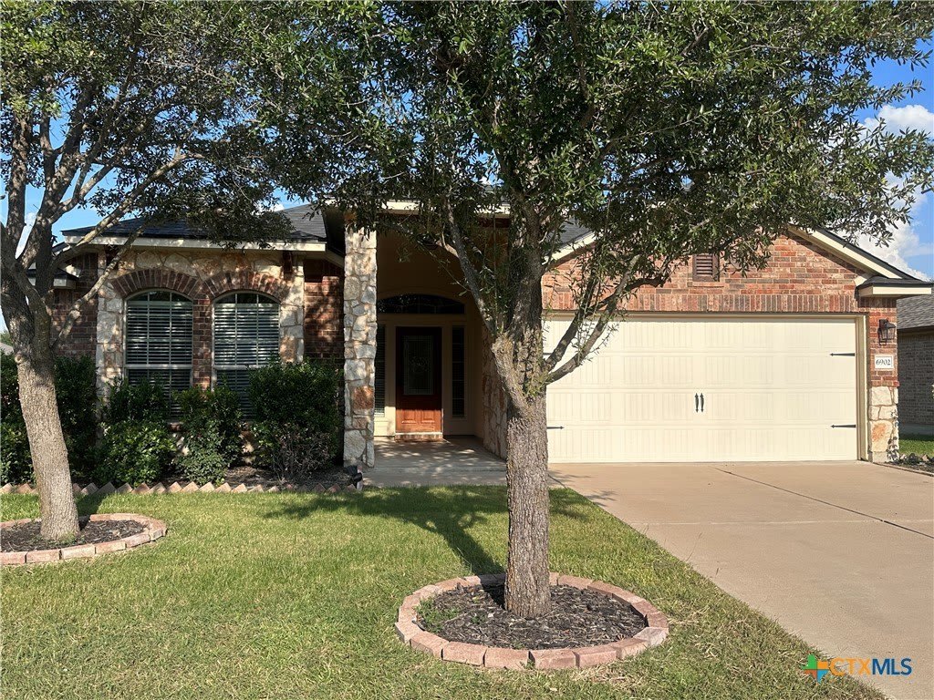 6902 Golden Oak Lane