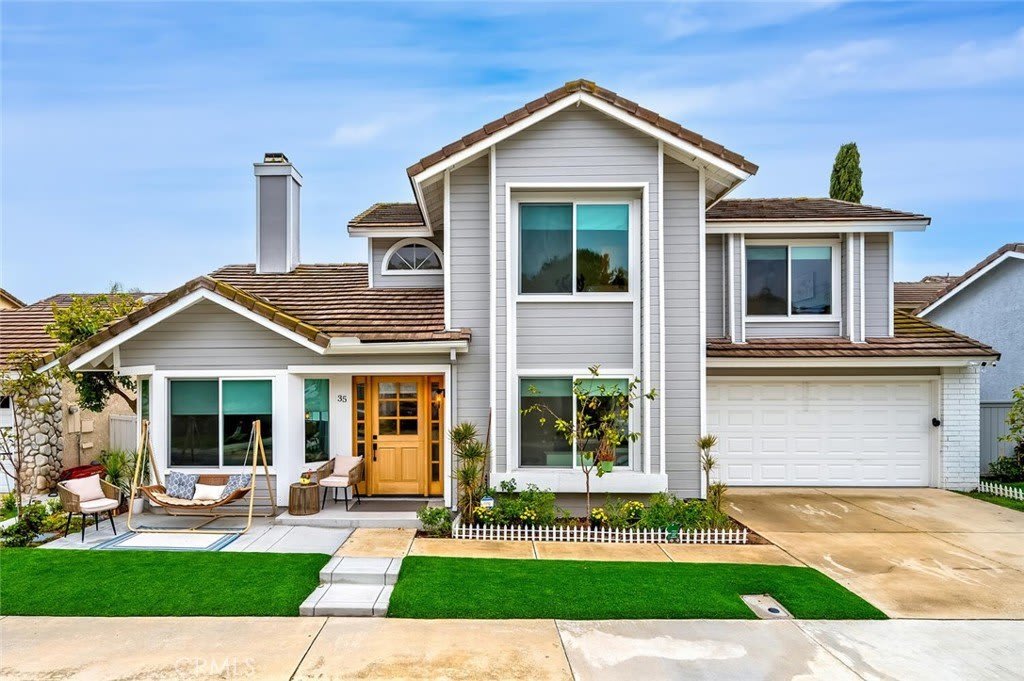 35 Hummingbird Lane