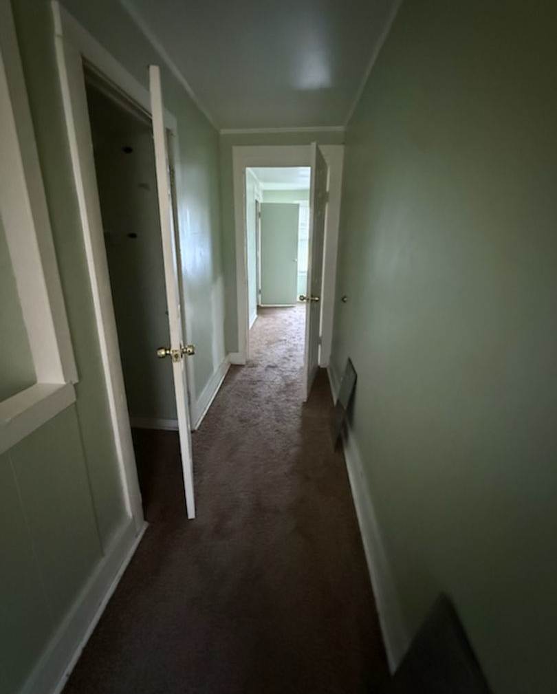 2 Bedroom House with Fenced in backyard