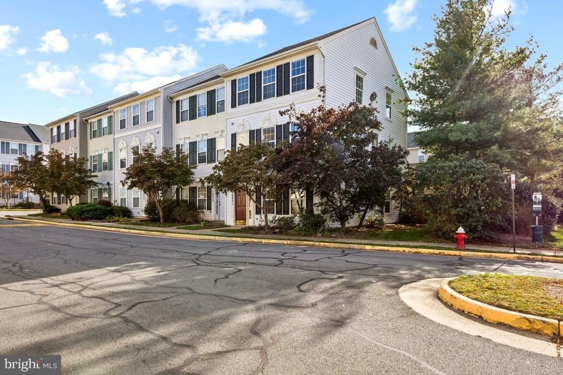 46051 GRAMMERCY Terrace