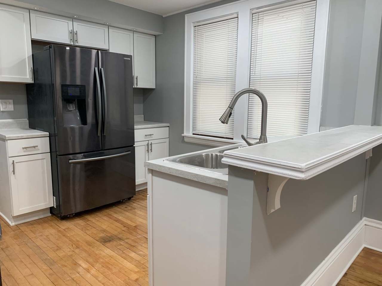 Beautiful 4 Bedroom 2 Bathroom Home in Minneapolis!