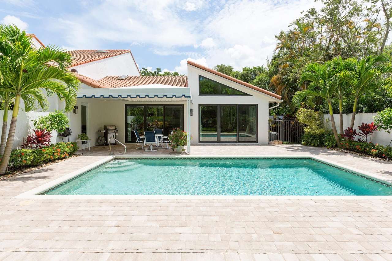 2601 Sheltingham Drive