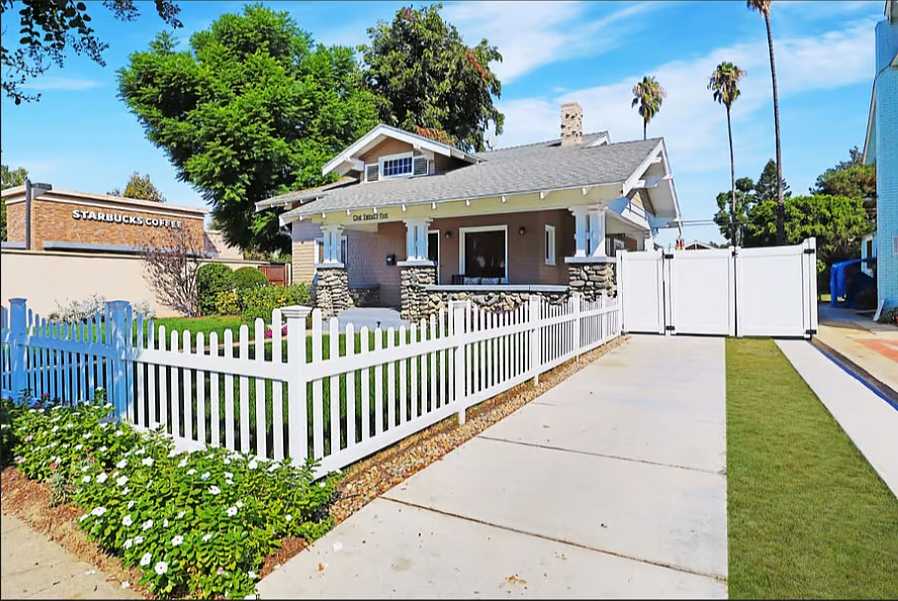 125 East Alvarado Street