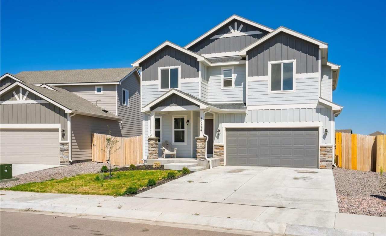 Beautiful 4 Bed 3 Bath in Lorson Ranch!!!