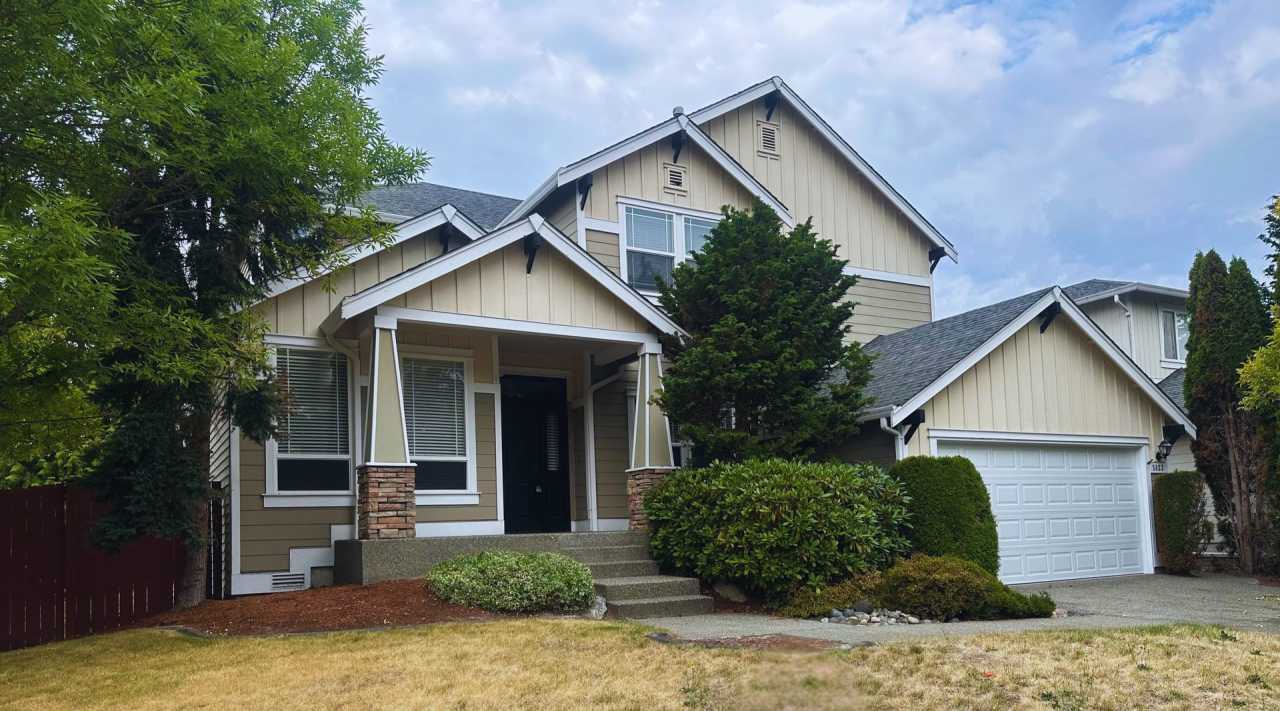 Move in Special-Updated Lakeland Hills 2 story