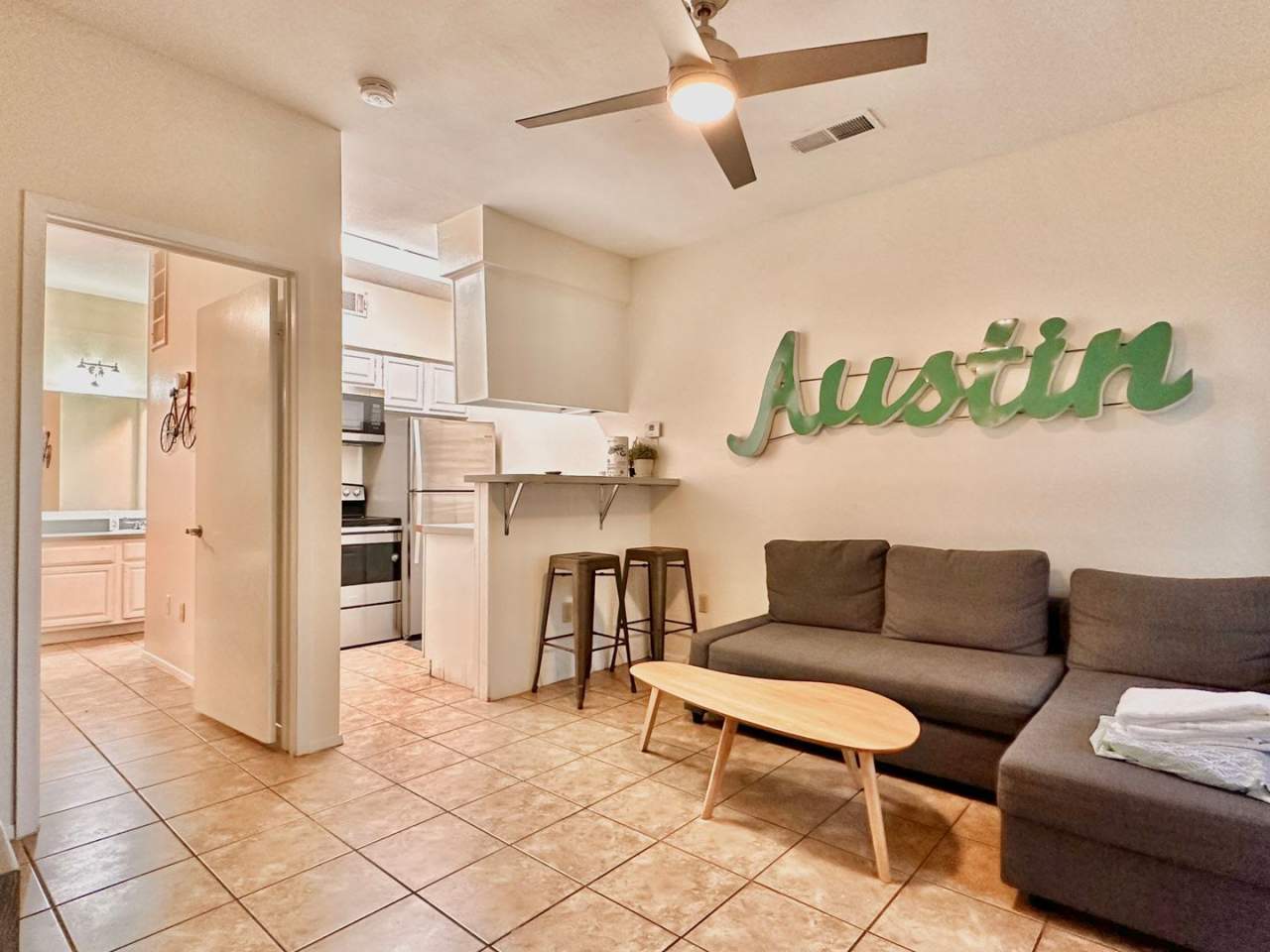 2714 Nueces St.