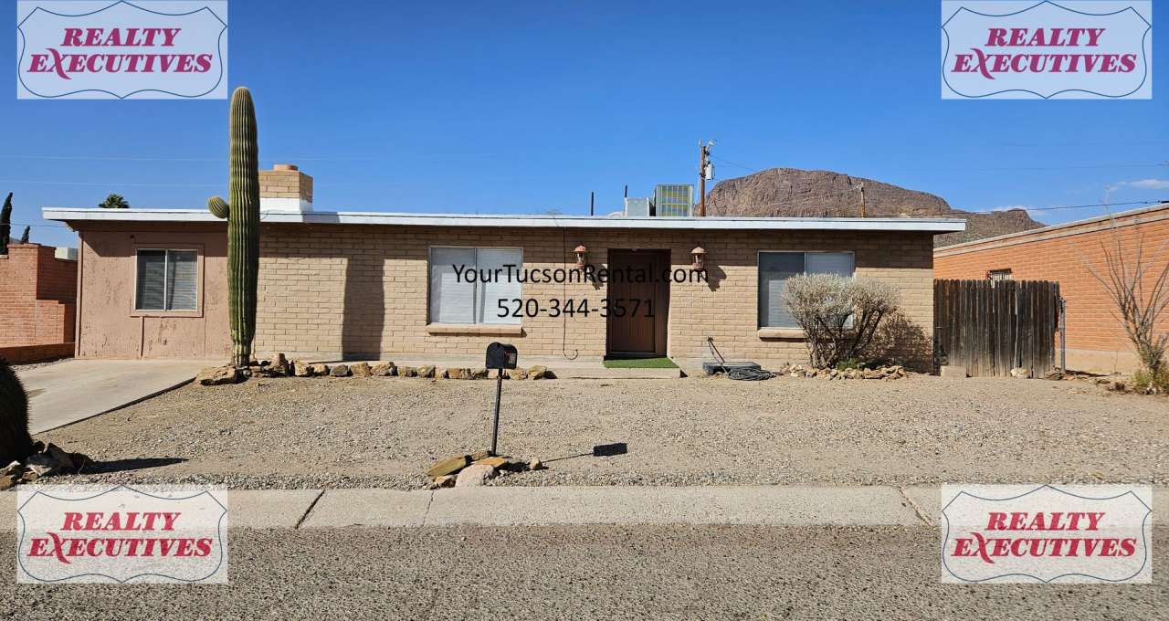 Ajo Hwy  Camino De Oeste - 3/2 with AC and large lot