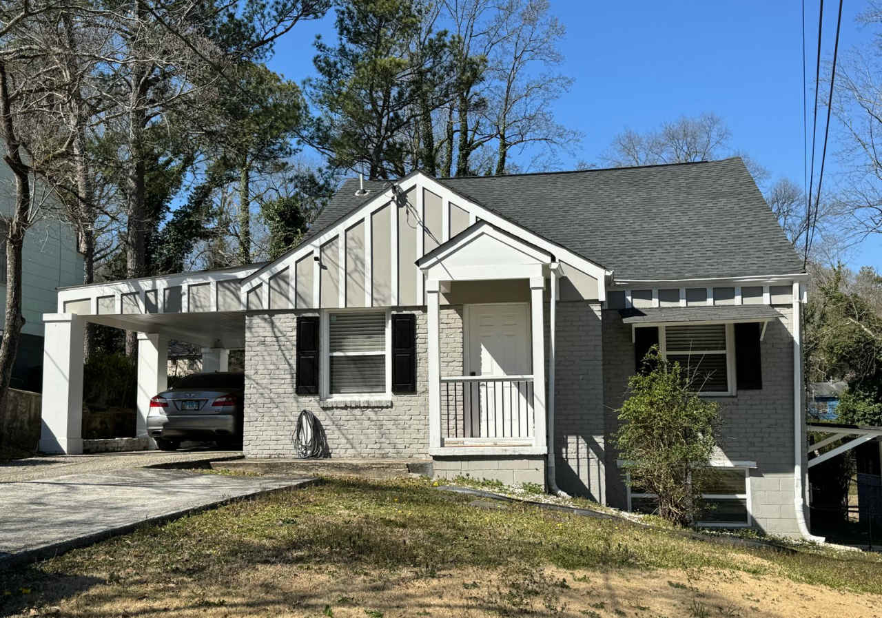 Renovated Garden Level Apartment!