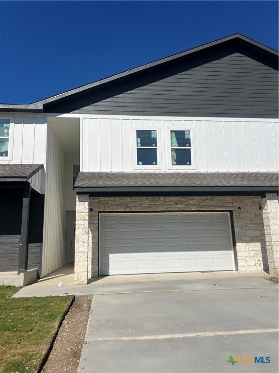 1822 Royal Loop