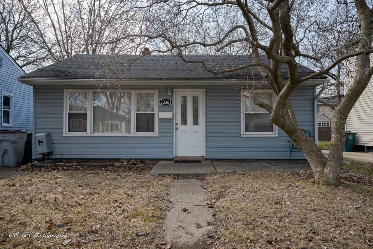 Charming 3 bedroom Hazel Park Ranch