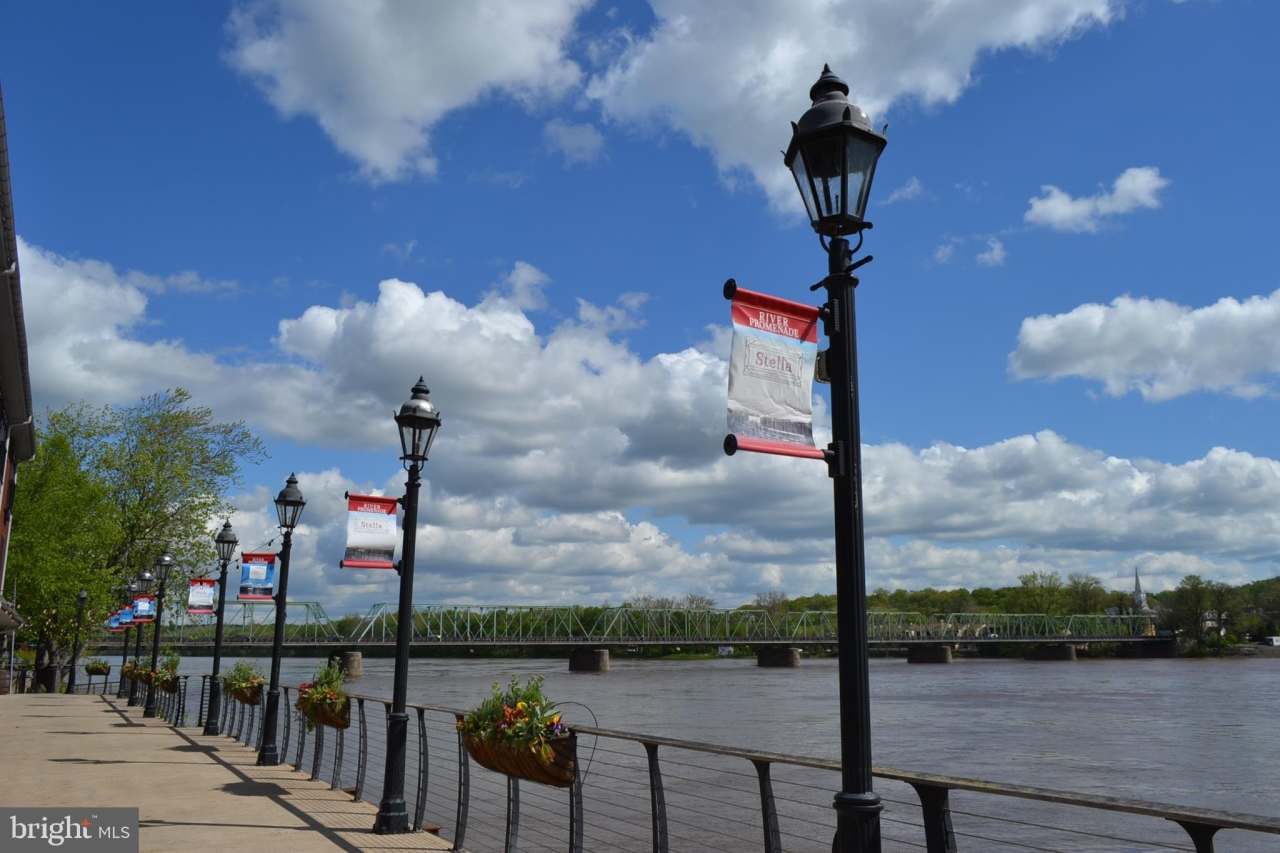 44 S MAIN Street unit: 2N