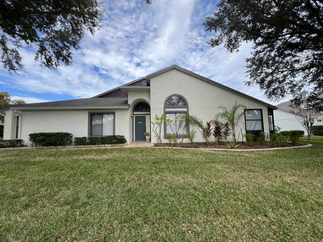 151 Lakepointe Circle