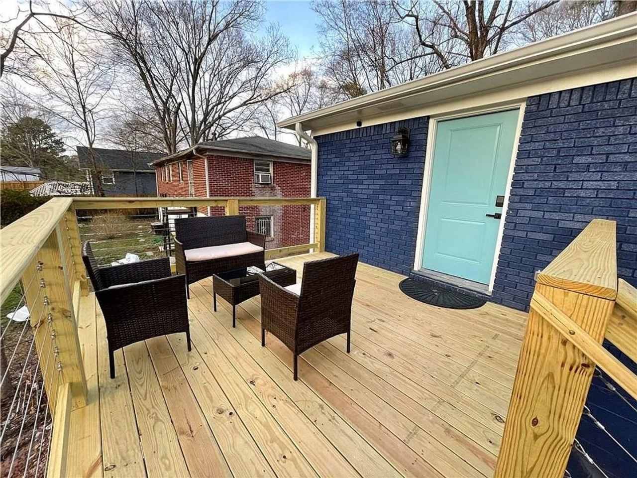 Room in 5 Bedroom Home at Cedar Ave NW