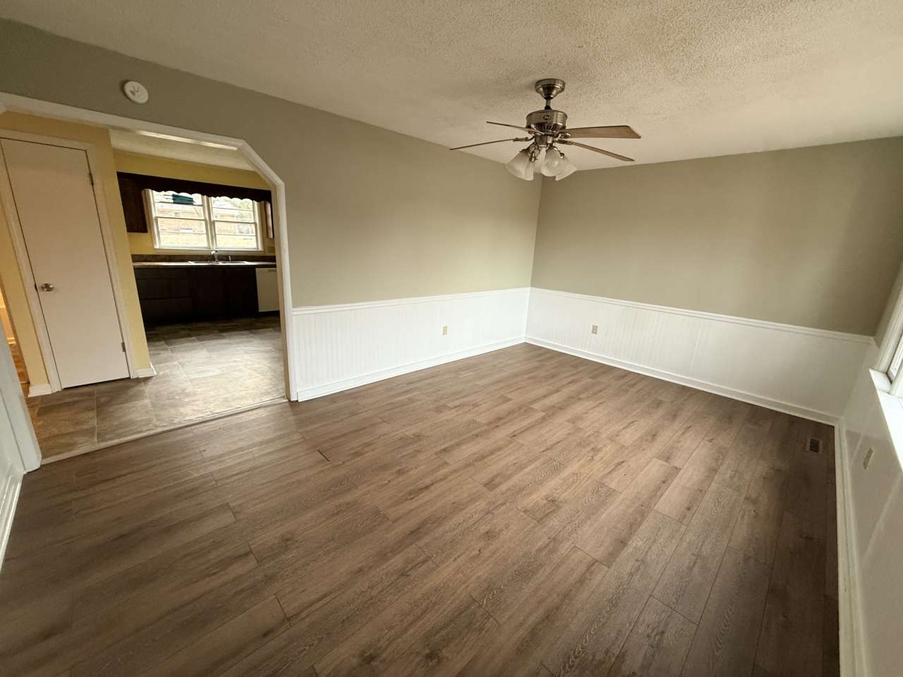 608 Mount Pelia Road