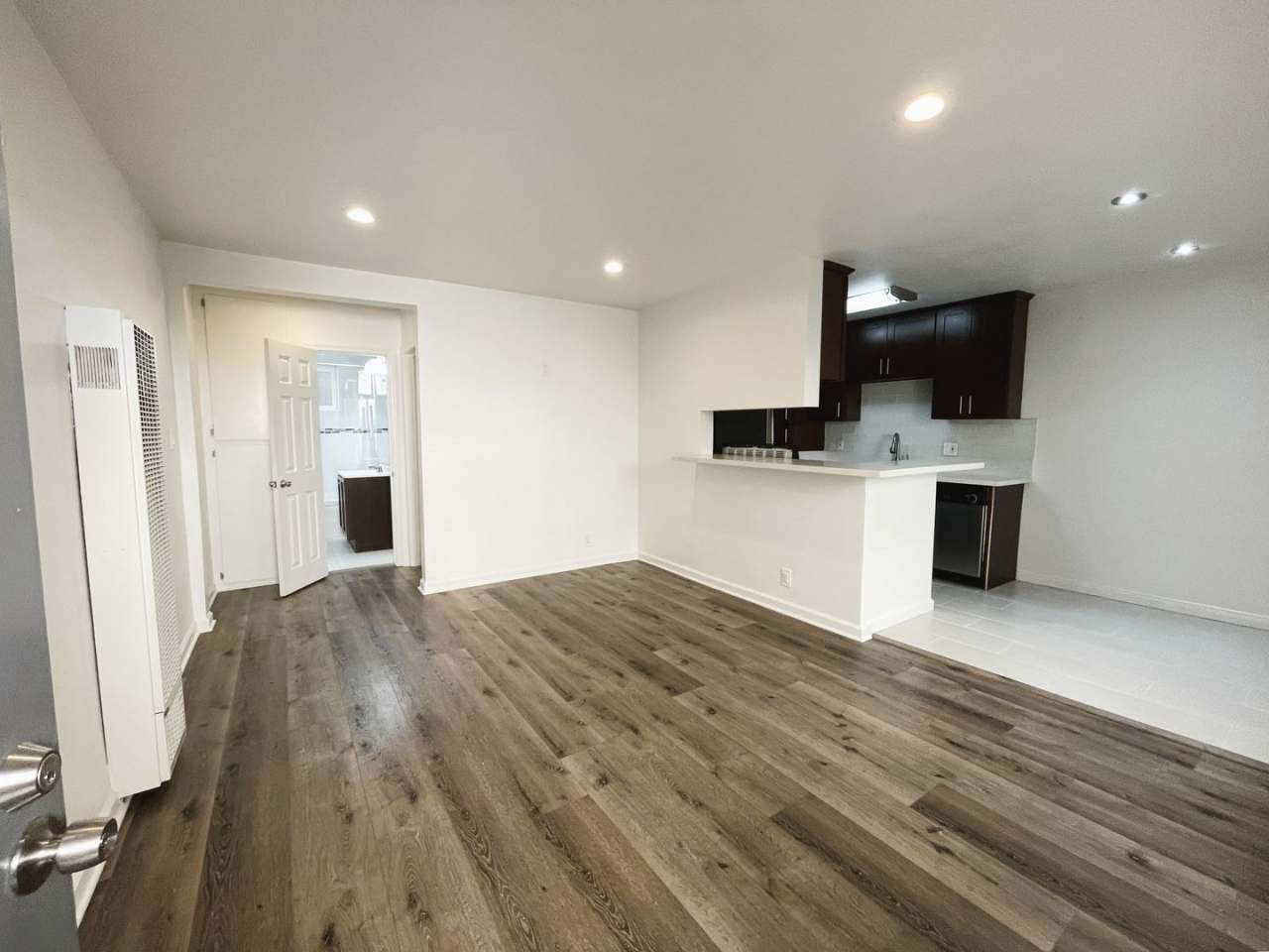 1215 Granville Ave.