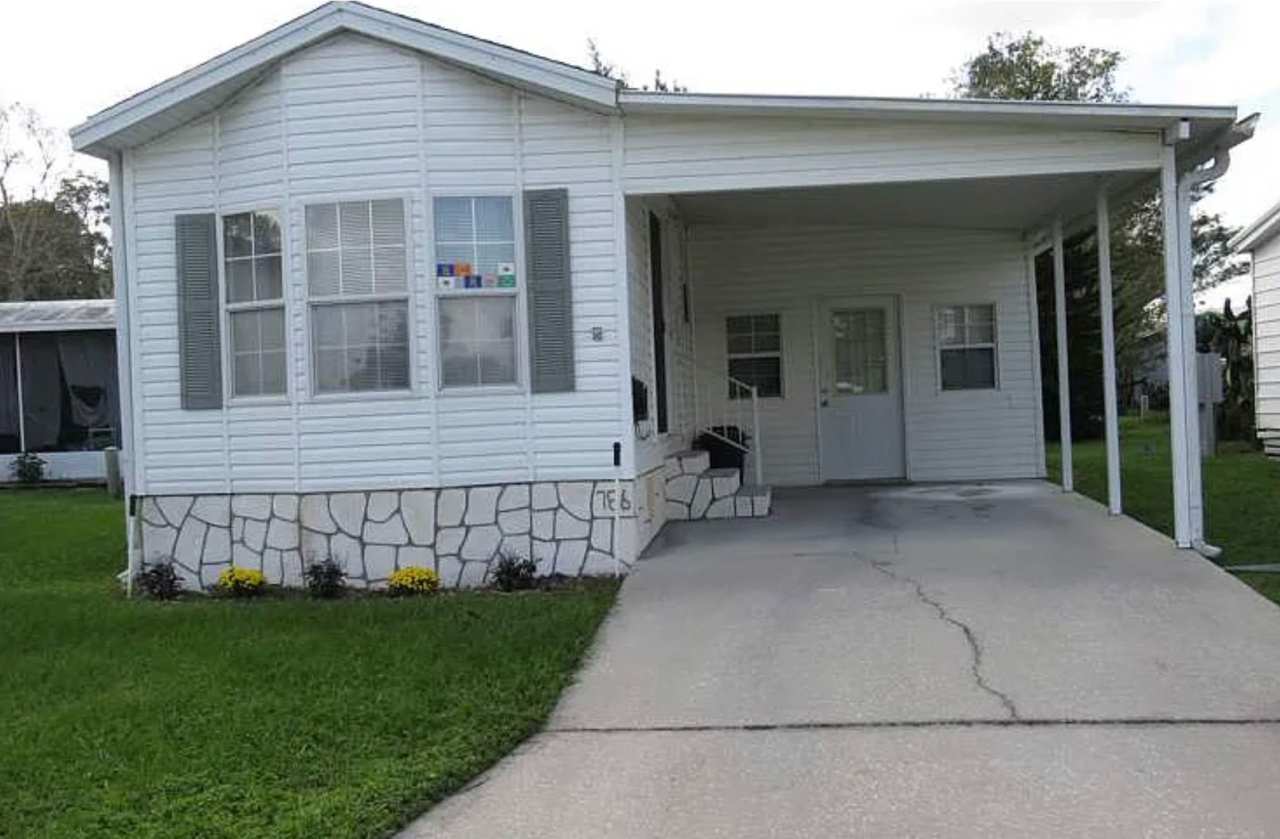 Cozy 1 bedroom furnished in Resort Style Community