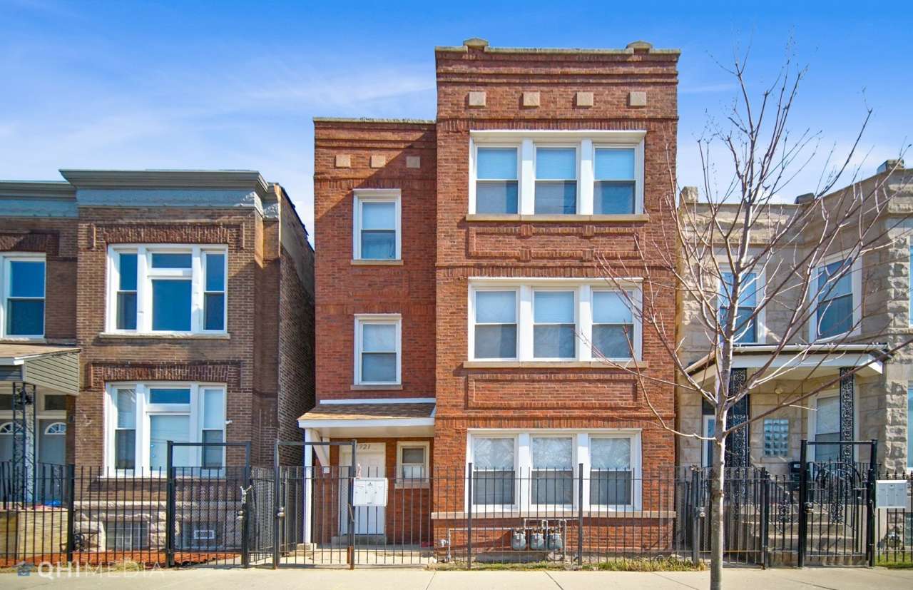 1921 S Trumbull Avenue