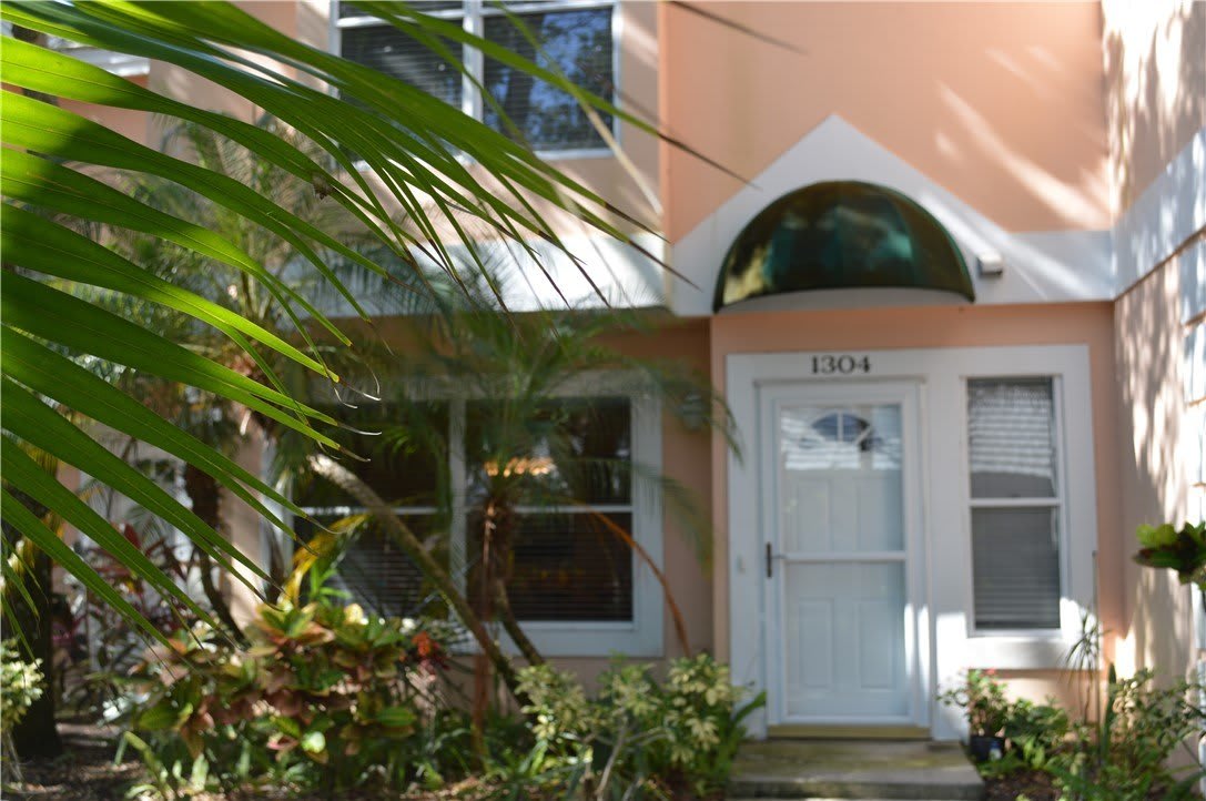 1304 Coral Park Lane unit: 102