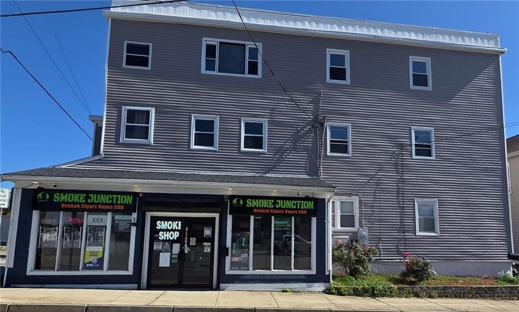 62 Main Road unit: 2