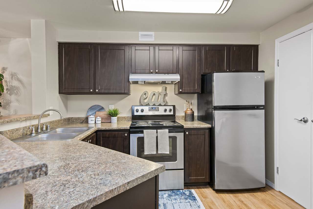 Bay Court at Harbour Pointe