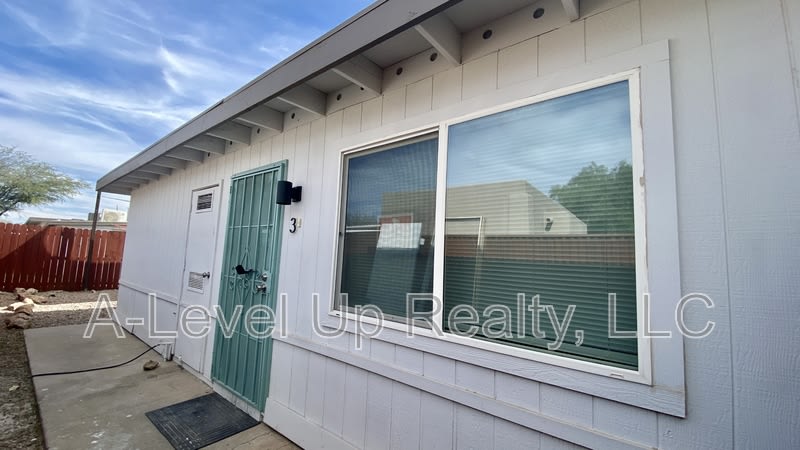 5737 South Southland Boulevard - 3