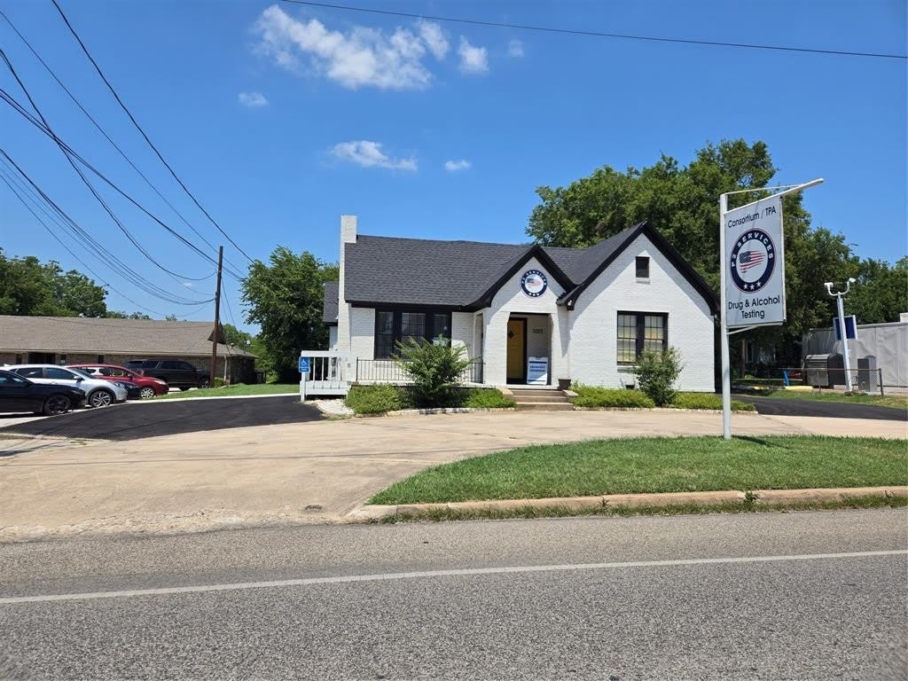 1023 E California Street