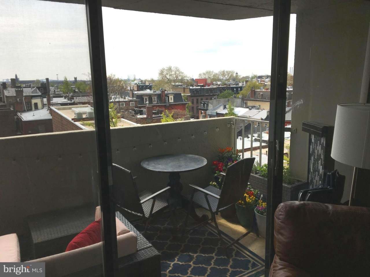 224-30 W RITTENHOUSE Square unit: 709