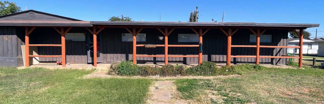 Cozy Charm Meets Modern Luxury – Your Perfect Ranch‑Style Retreat in Lamesa!