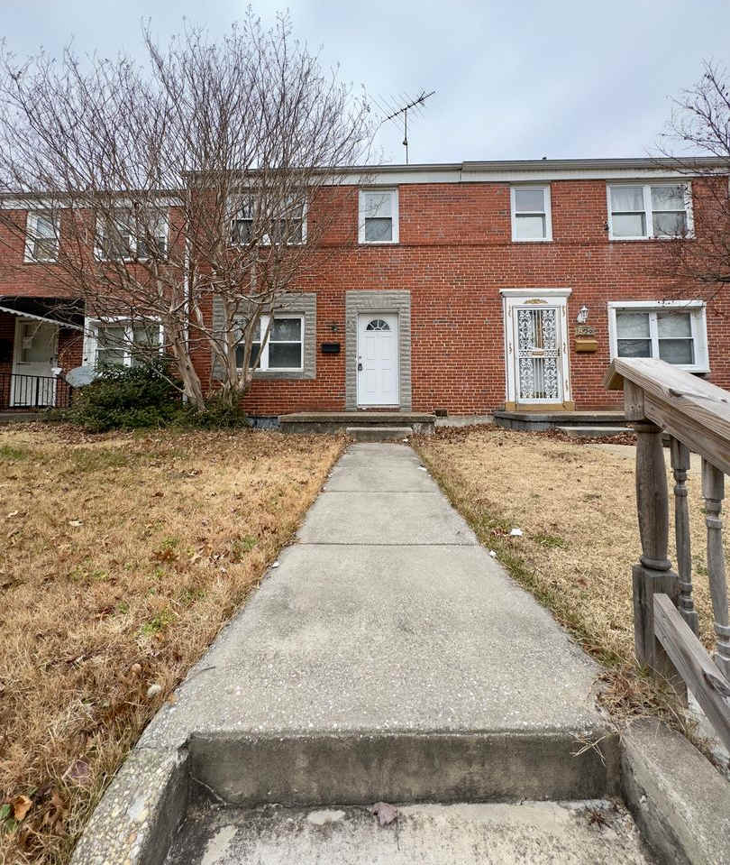 Charming 4 Bedroom/2 Bathroom Townhome in Mid-Govans, MD!