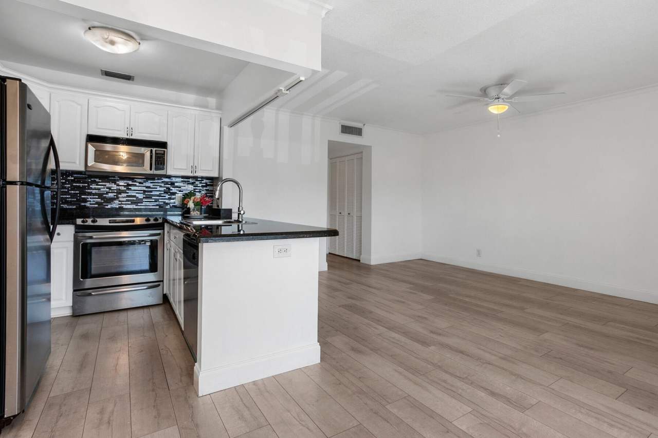 4201 S Ocean Boulevard