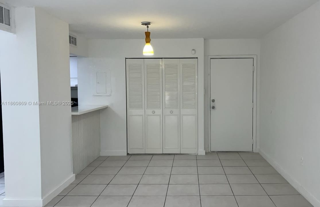 8860 Fontainebleau Blvd