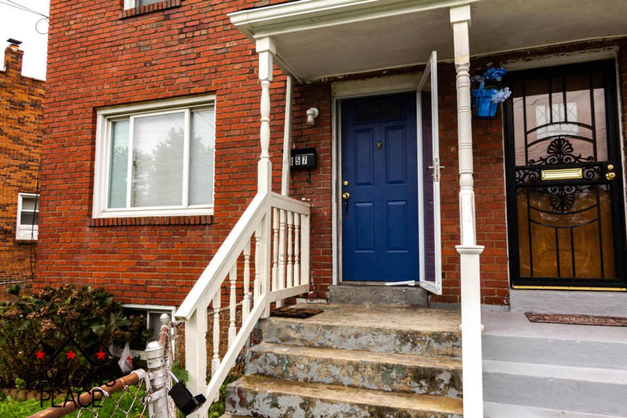 Spacious Single Family home with Huge Backyard and Parking