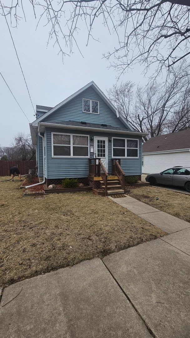 3 Bedroom 2 Bathroom Single Family Home Available