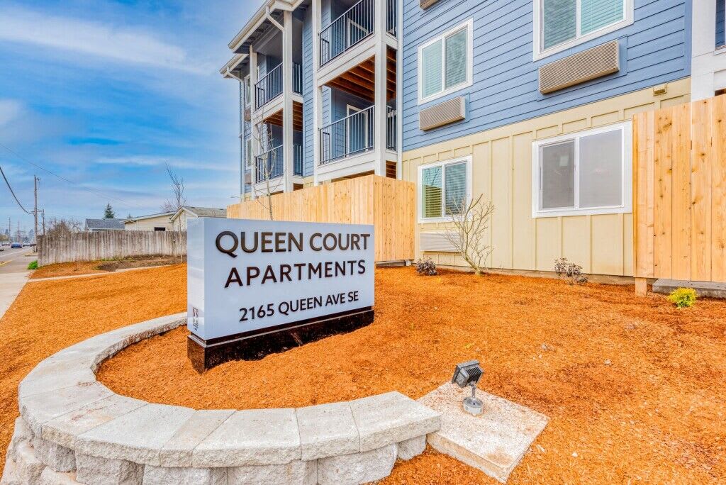 Queen Court Apartments