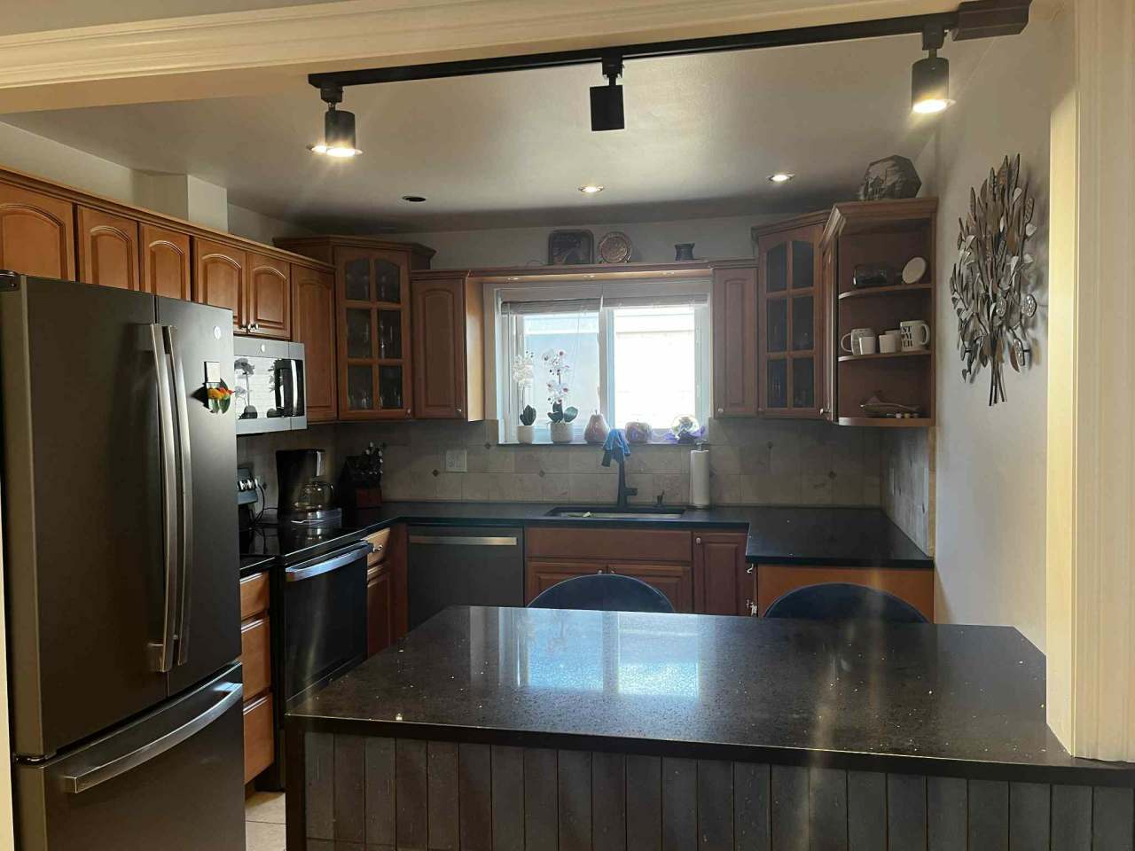 1354 East Washington Street