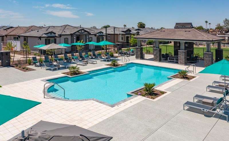 VLux at Sunset Farms