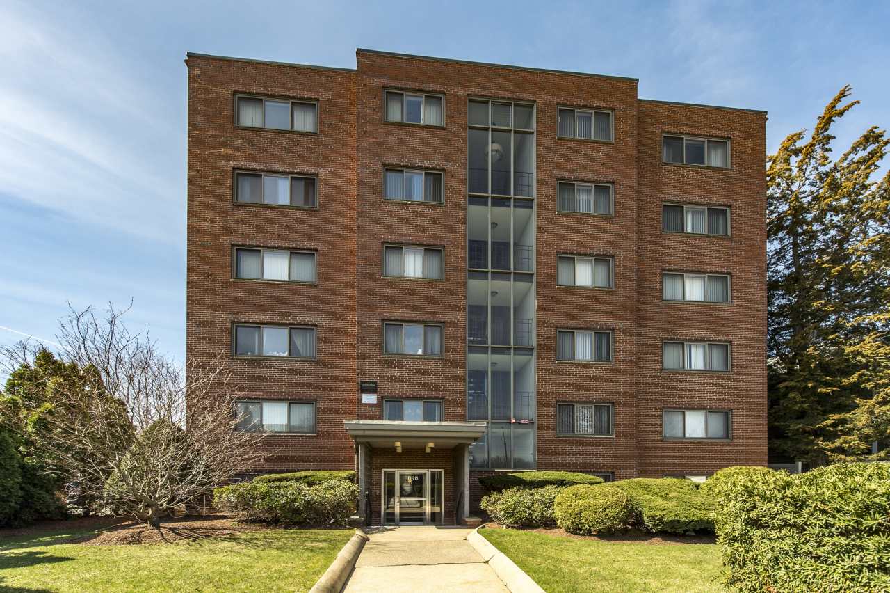 898 Massachusetts Avenue Apartments